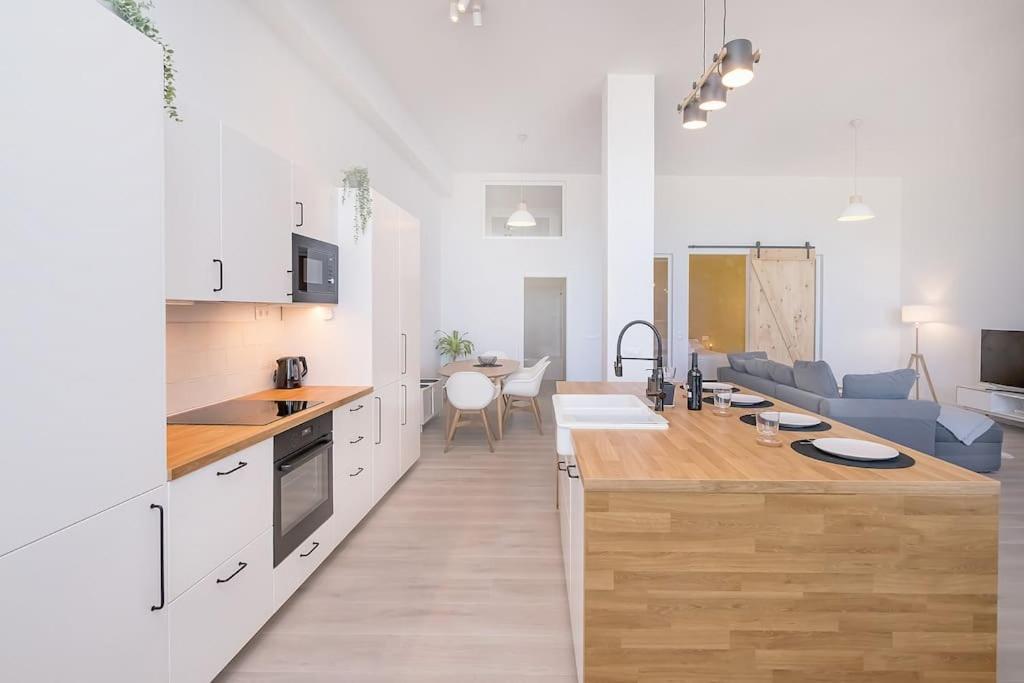 Homey Apt Компета Екстер'єр фото